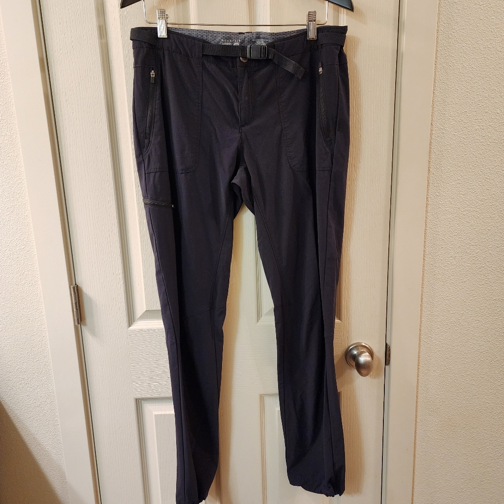 Mountain Hardware pants - women's 10